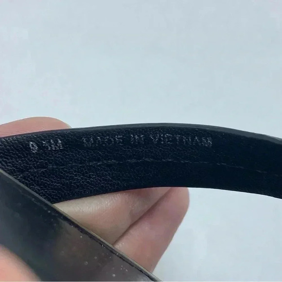 Tory Burch Miller rhinestone black leather thong Sandal size 9.5 - Picture 6 of 9